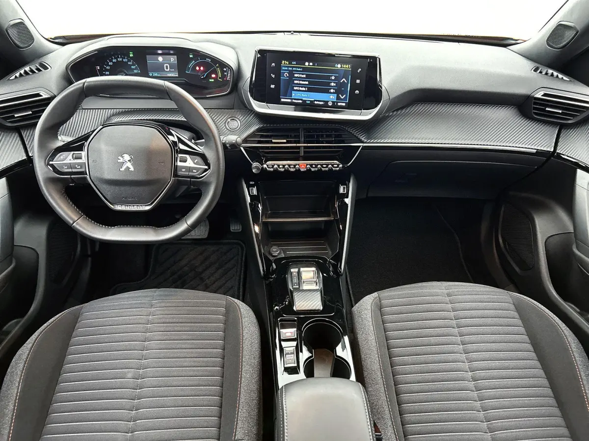 EV Active 50 kWh | Apple Carplay/ Android Auto | ACCU 97%| Parkeersensoren Achter | Climate Control |