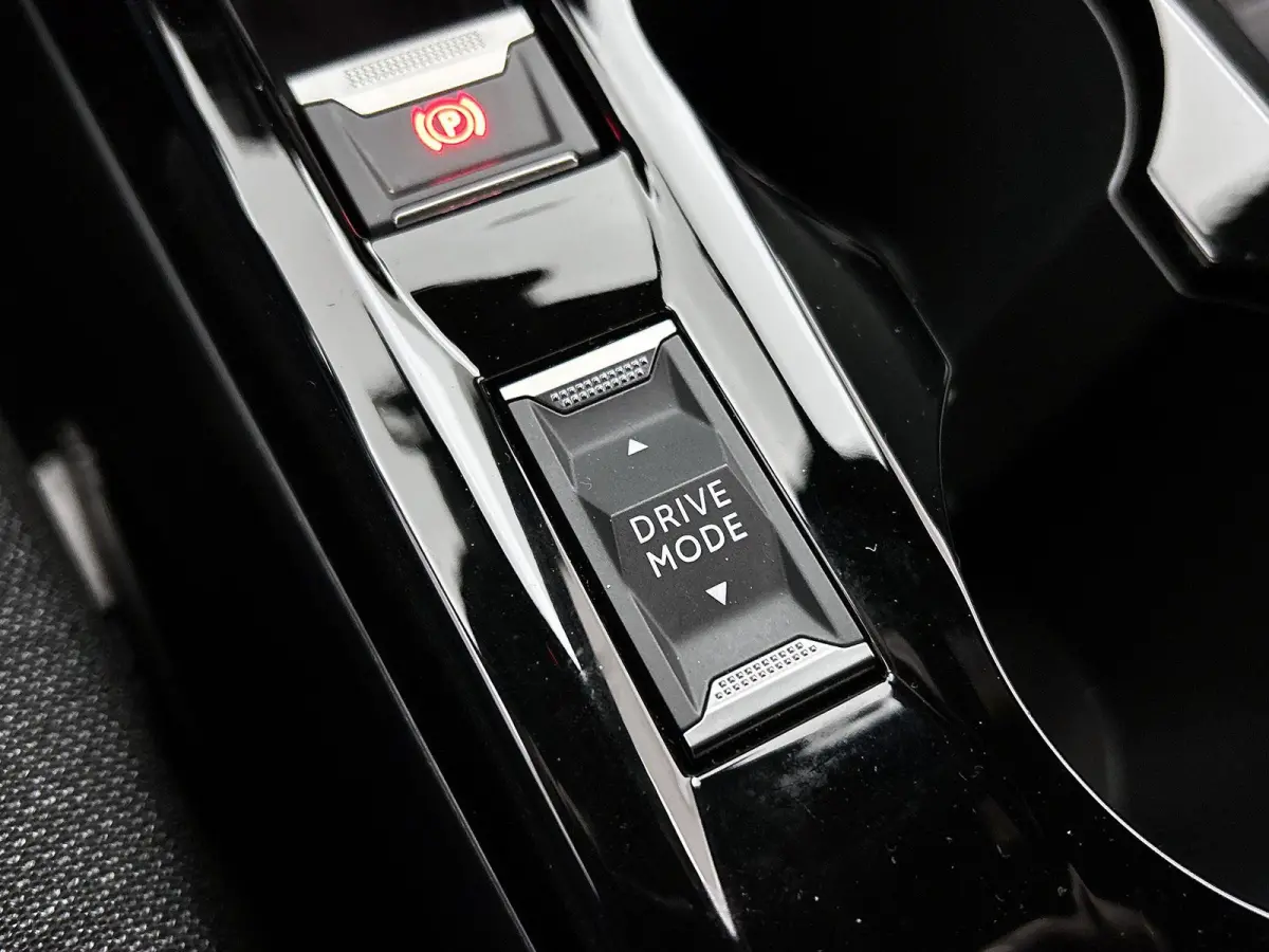 EV Active 50 kWh | Apple Carplay/ Android Auto | ACCU 97%| Parkeersensoren Achter | Climate Control |