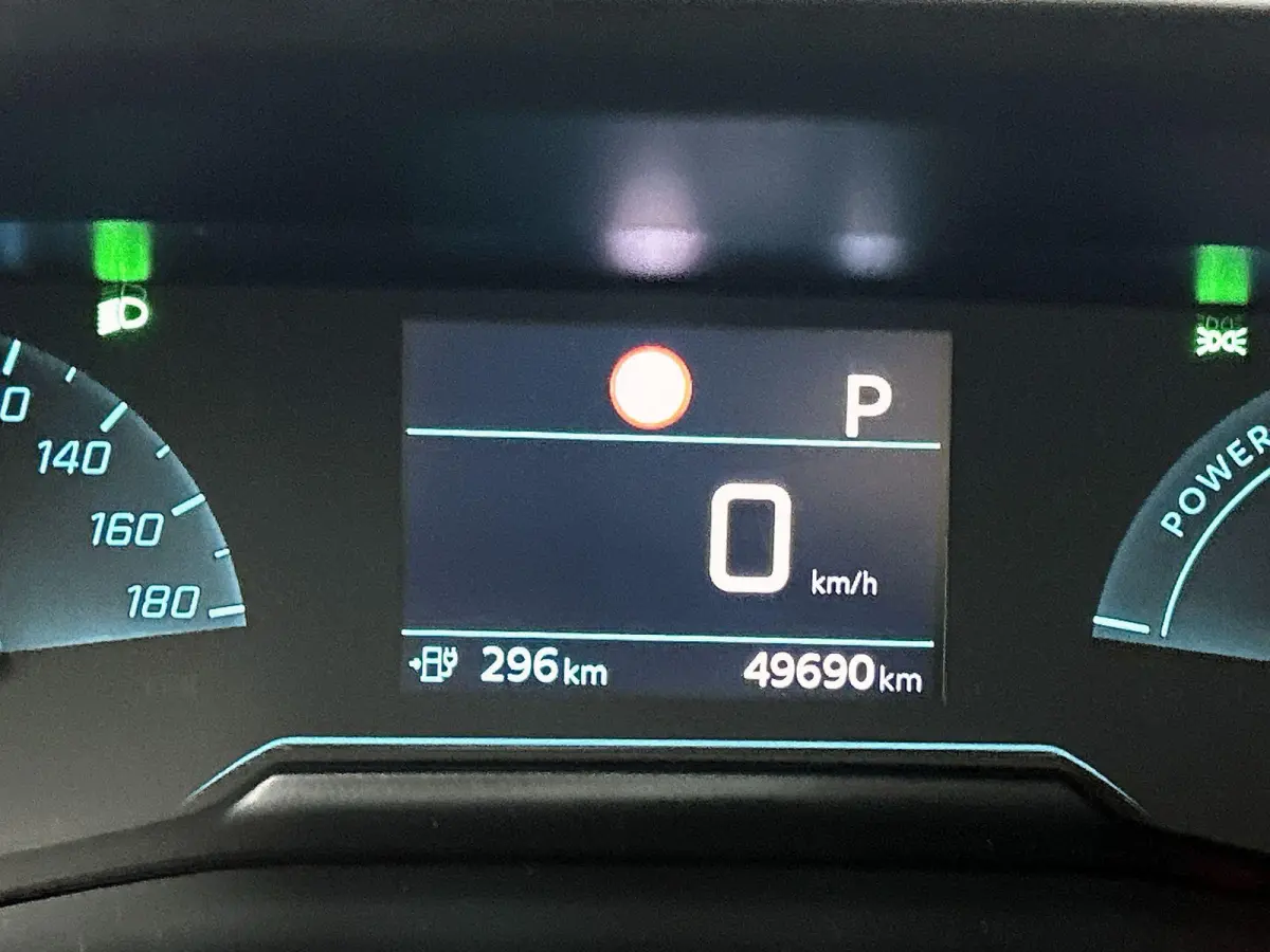 EV Active 50 kWh | Apple Carplay/ Android Auto | ACCU 97%| Parkeersensoren Achter | Climate Control |