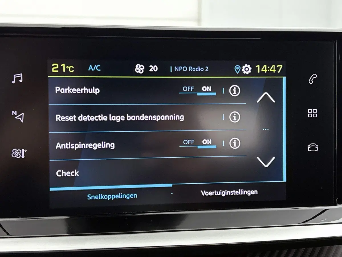 EV Active 50 kWh | Apple Carplay/ Android Auto | ACCU 97%| Parkeersensoren Achter | Climate Control |