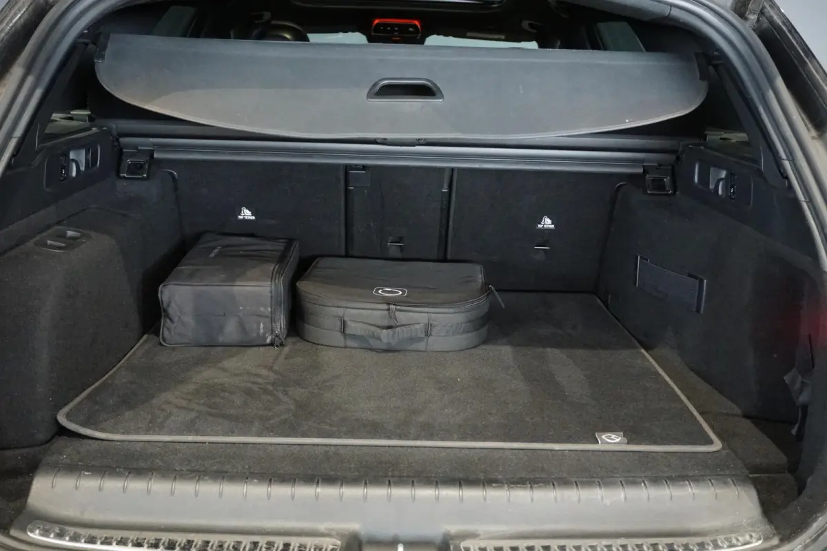 300 e AMG Line *NL AUTO*  PANO / TREKHAAK / LEDER / SFEERVERLICHTING