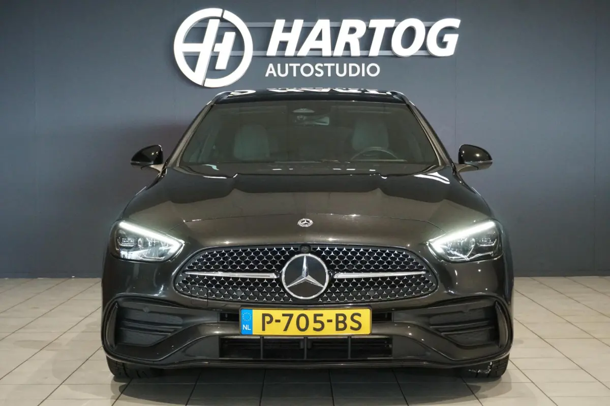 300 e AMG Line *NL AUTO*  PANO / TREKHAAK / LEDER / SFEERVERLICHTING
