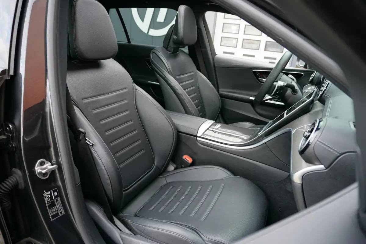 300 e AMG Line *NL AUTO*  PANO / TREKHAAK / LEDER / SFEERVERLICHTING