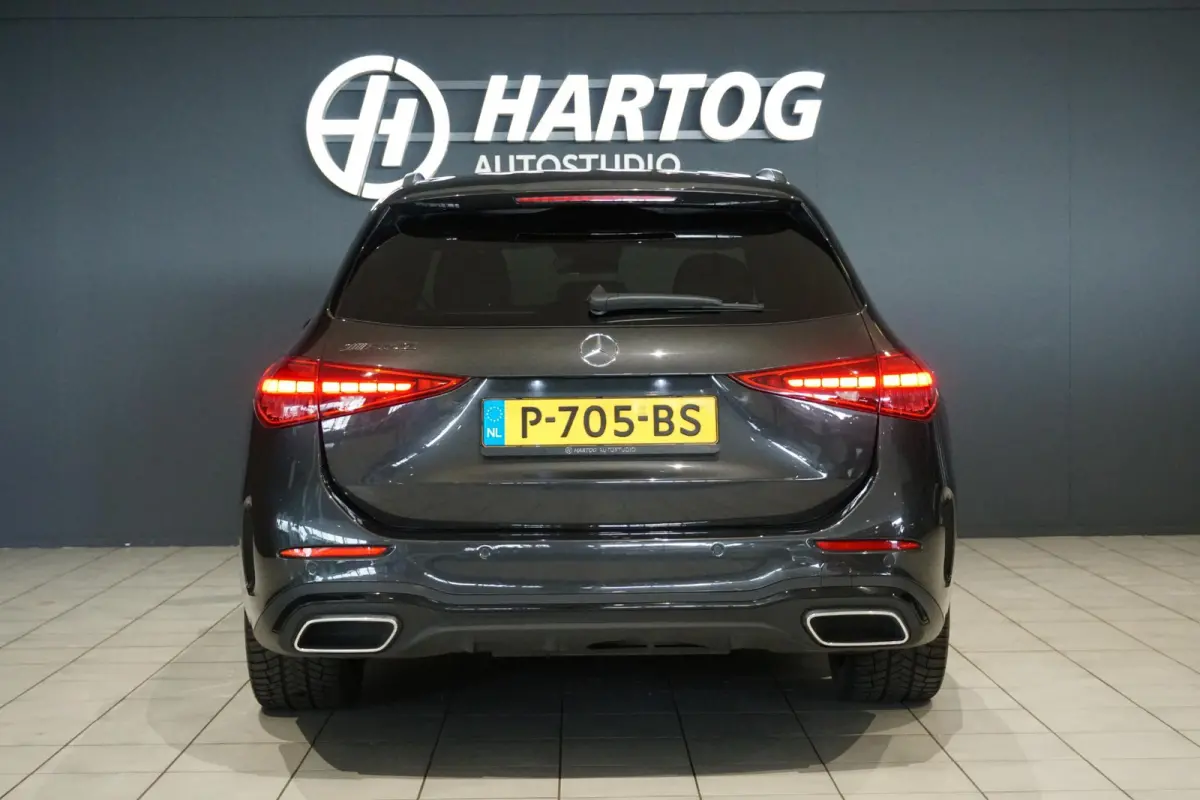300 e AMG Line *NL AUTO*  PANO / TREKHAAK / LEDER / SFEERVERLICHTING