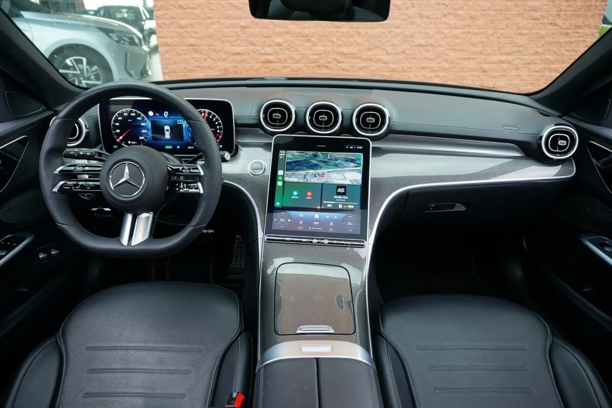 300 e AMG Line *NL AUTO*  PANO / TREKHAAK / LEDER / SFEERVERLICHTING