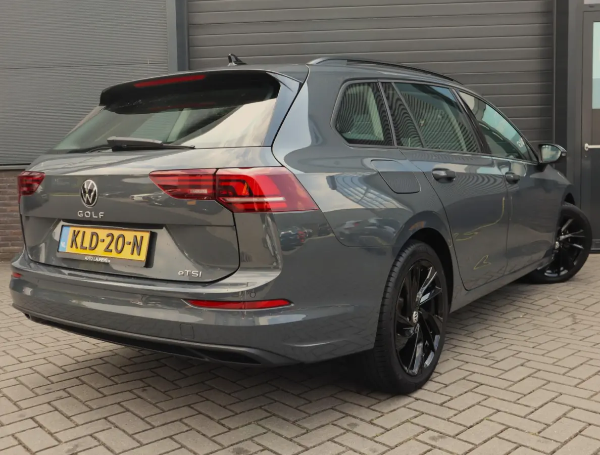 1.5 eTSI Life Edition | Trekhaak | Black | Stuur en  Stoelverwarming