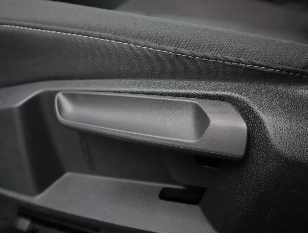 1.5 eTSI Life Edition | Trekhaak | Black | Stuur en  Stoelverwarming