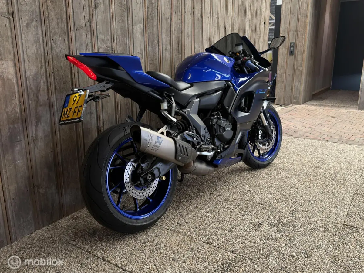 2022 / A2 / Akrapovic / Quickshifter / 35KW