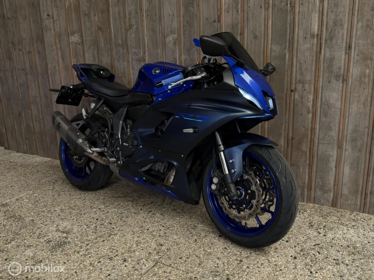 2022 / A2 / Akrapovic / Quickshifter / 35KW