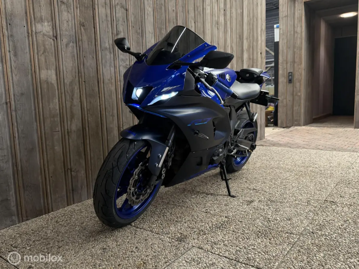 2022 / A2 / Akrapovic / Quickshifter / 35KW