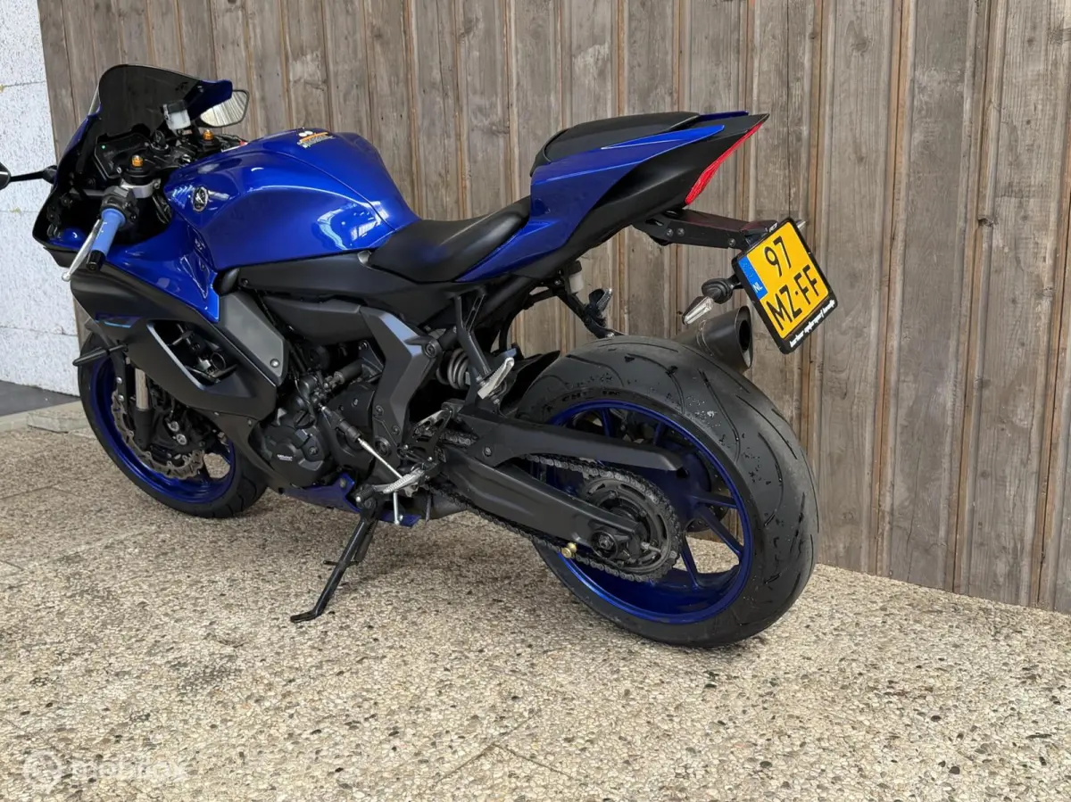 2022 / A2 / Akrapovic / Quickshifter / 35KW