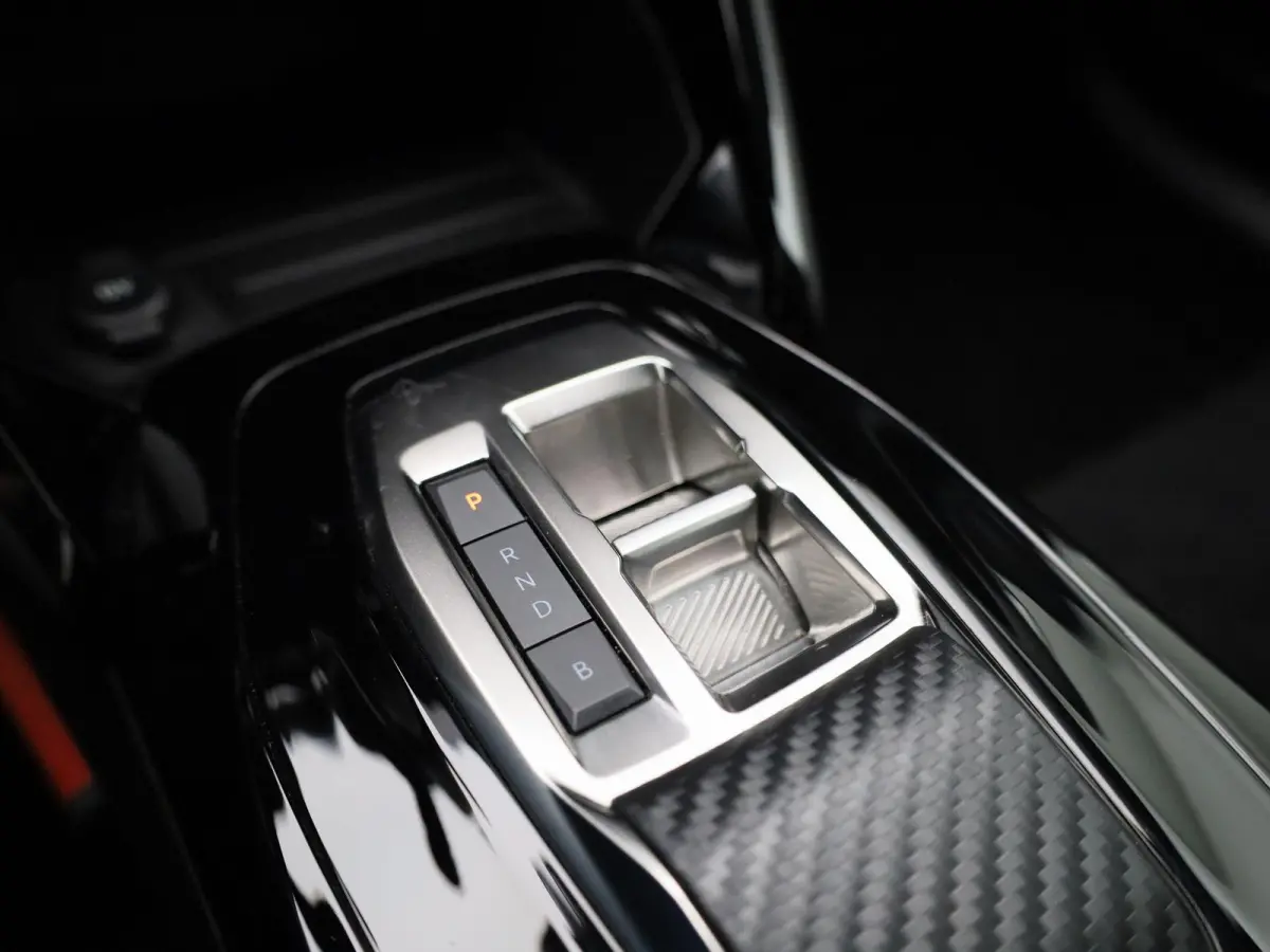 EV Active Pack 50 kWh | NAVIGATIE | PARKEERSENSOREN | LED