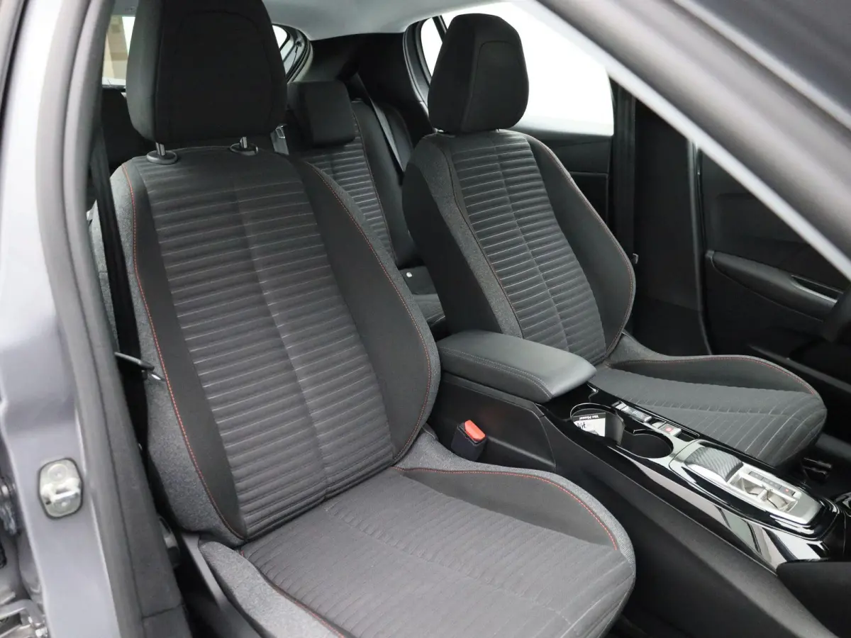 EV Active Pack 50 kWh | NAVIGATIE | PARKEERSENSOREN | LED