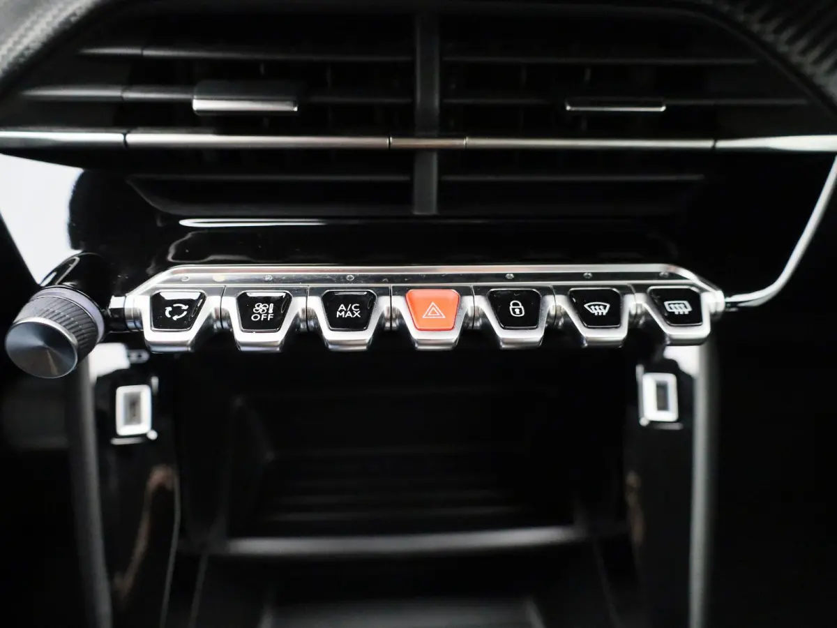 EV Active Pack 50 kWh | NAVIGATIE | PARKEERSENSOREN | LED