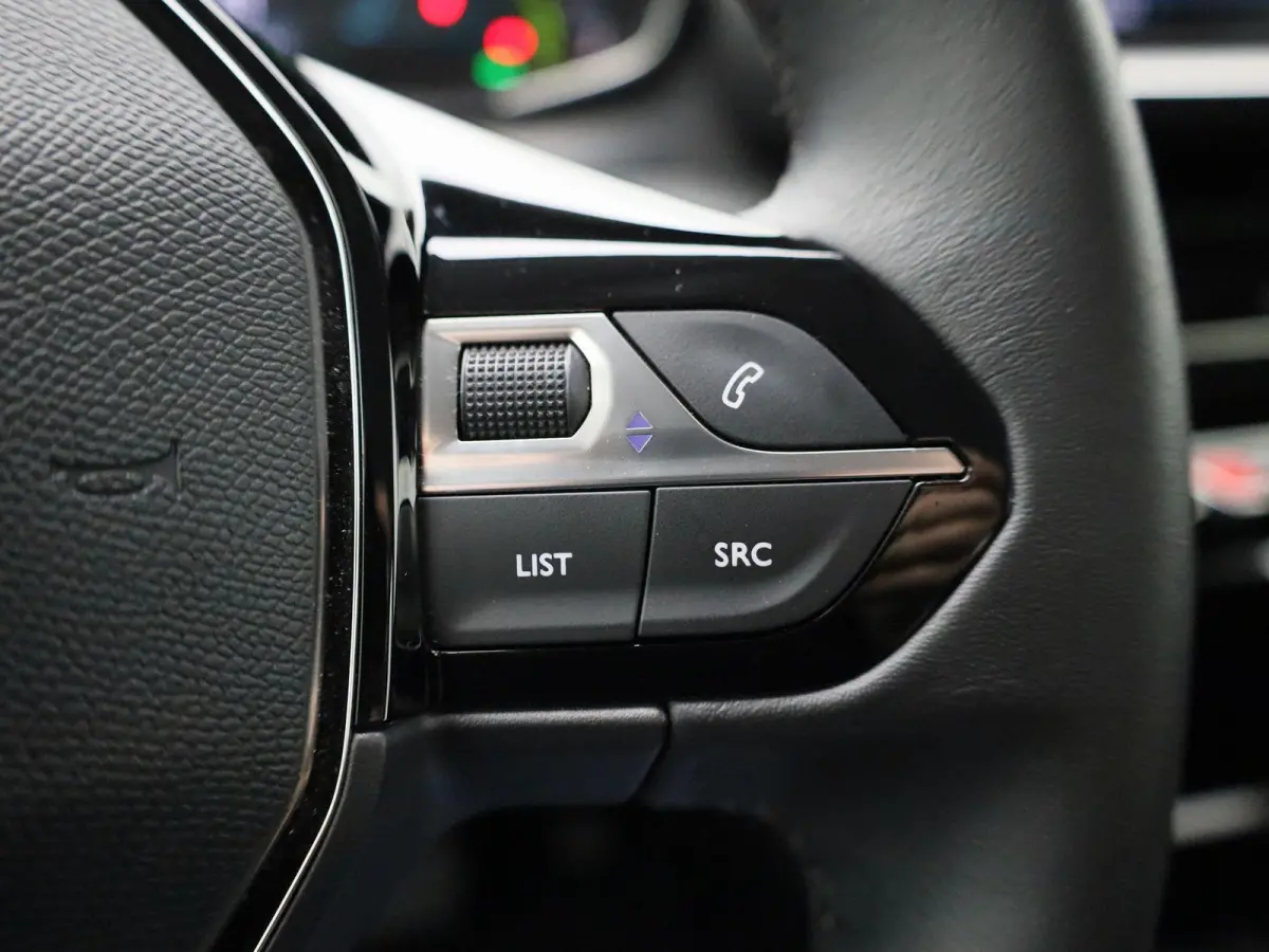 EV Active Pack 50 kWh | NAVIGATIE | PARKEERSENSOREN | LED