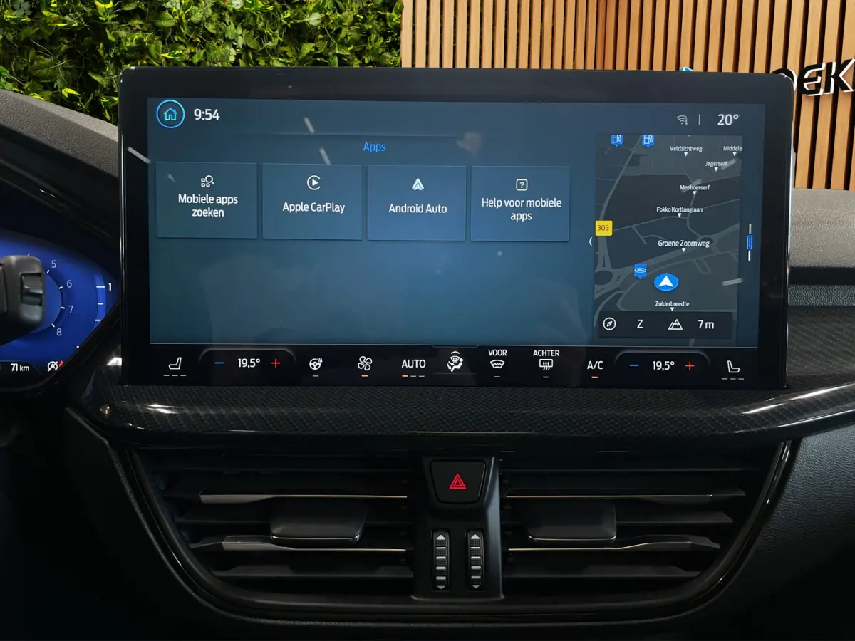 1.0 EcoBoost Hybrid ST Line X | Panorama dak | Adapt. Cruise | B&O | Apple Carplay | AGR-Stoelen | Stoel-stuurverw. | 17''