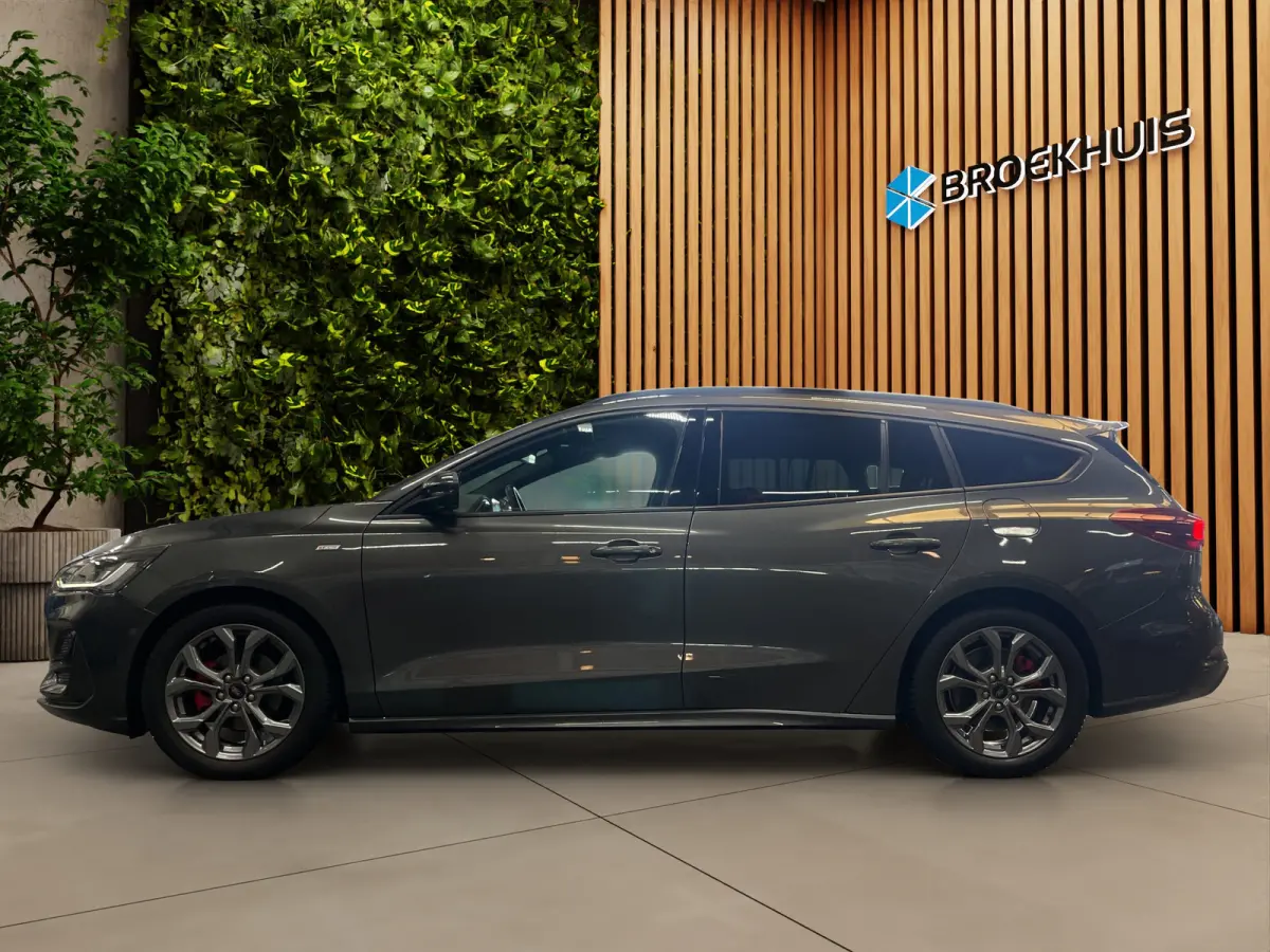 1.0 EcoBoost Hybrid ST Line X | Panorama dak | Adapt. Cruise | B&O | Apple Carplay | AGR-Stoelen | Stoel-stuurverw. | 17''