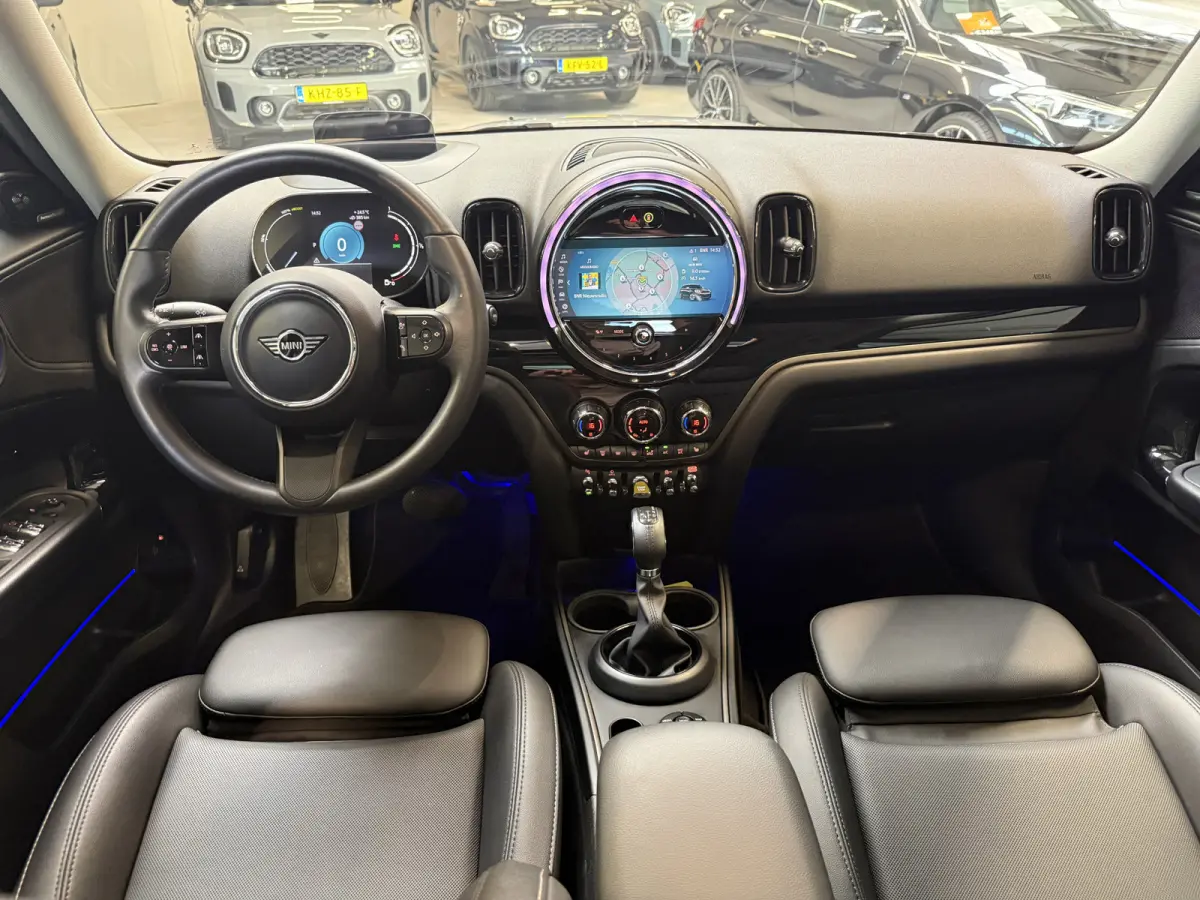 2.0 Cooper SE ALL4 Pano/H&K/Leder/Camera