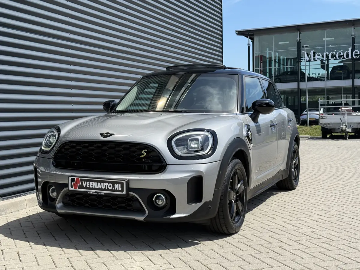 2.0 Cooper SE ALL4 Pano/H&K/Leder/Camera