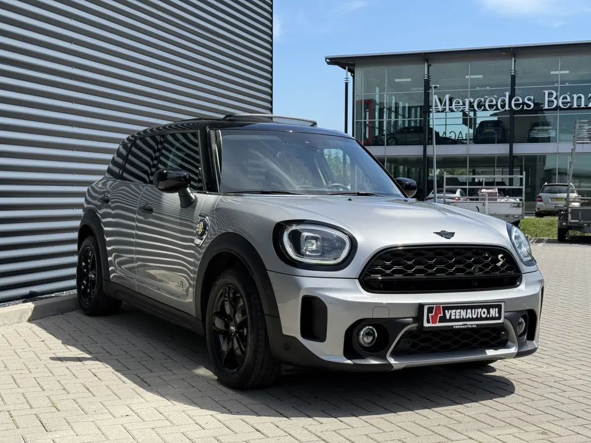 2.0 Cooper SE ALL4 Pano/H&K/Leder/Camera