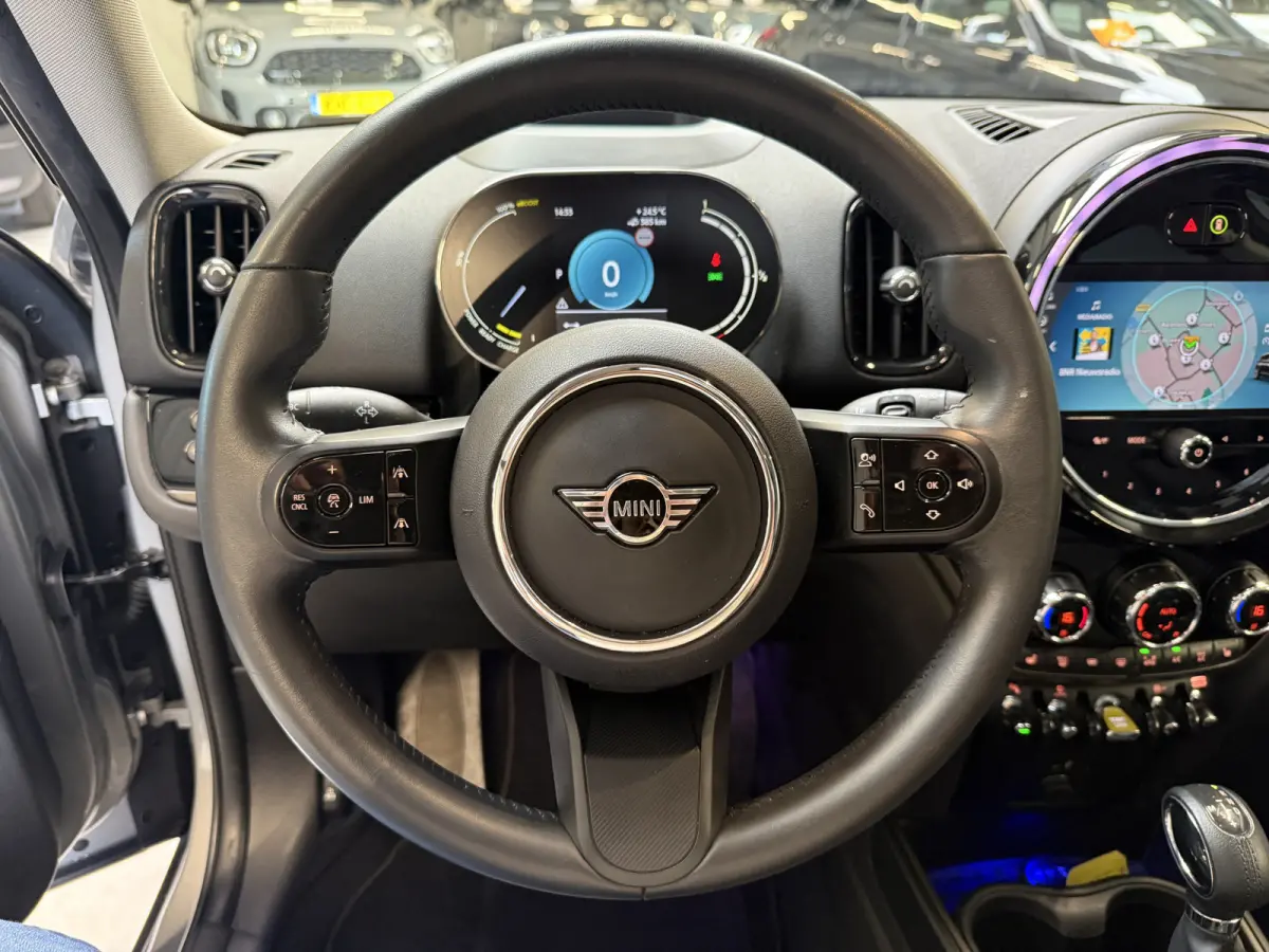 2.0 Cooper SE ALL4 Pano/H&K/Leder/Camera