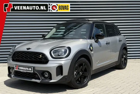 2.0 Cooper SE ALL4 Pano/H&K/Leder/Camera