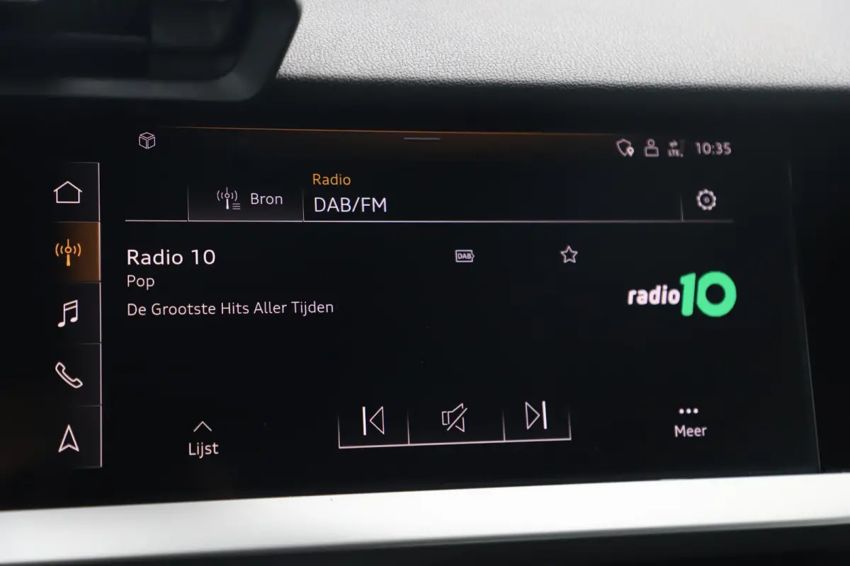 30 TFSI Advanced edition Automaat 18 inch RS Look Velgen Sportstoelen Full LED Navigatie Carplay Android Clima Cruise Lane Assist
