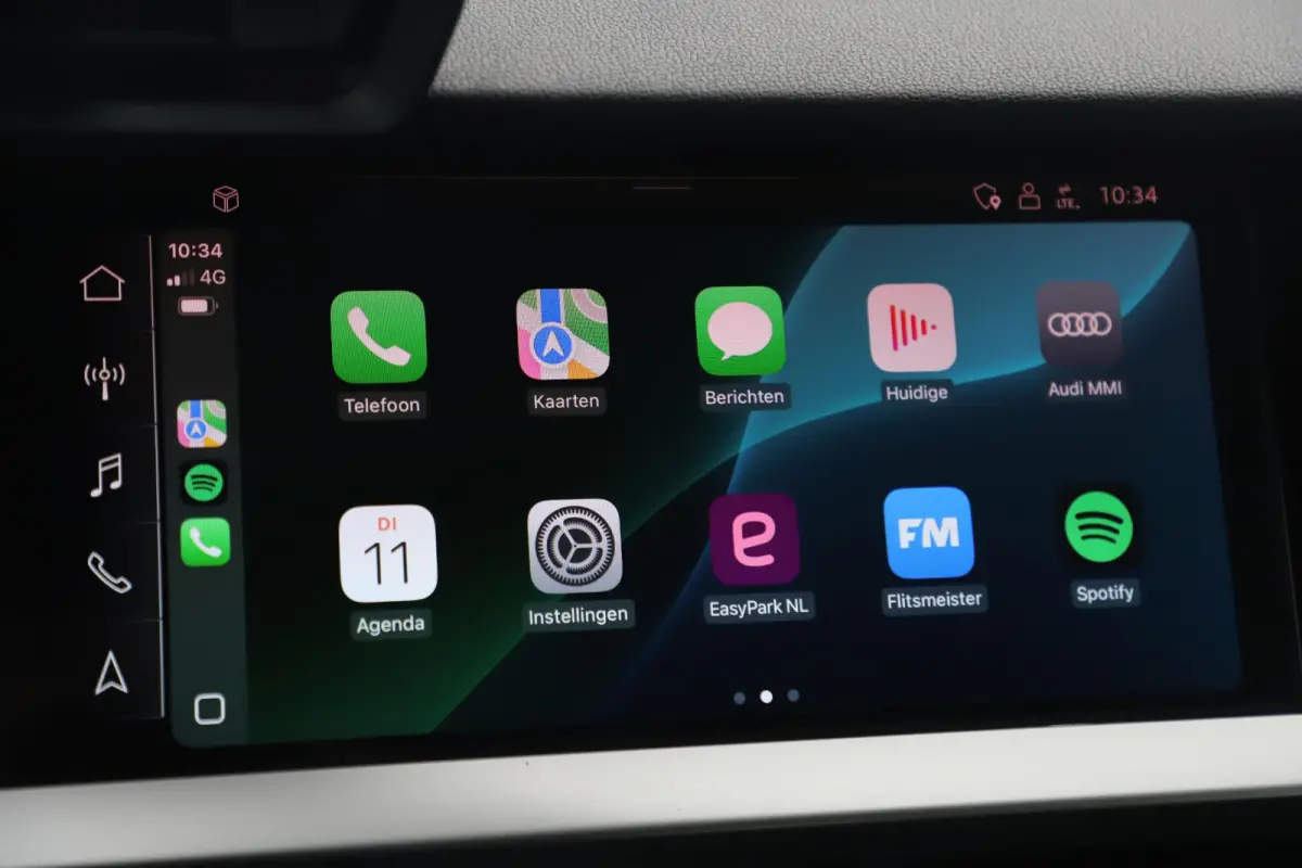 30 TFSI Advanced edition Automaat 18 inch RS Look Velgen Sportstoelen Full LED Navigatie Carplay Android Clima Cruise Lane Assist