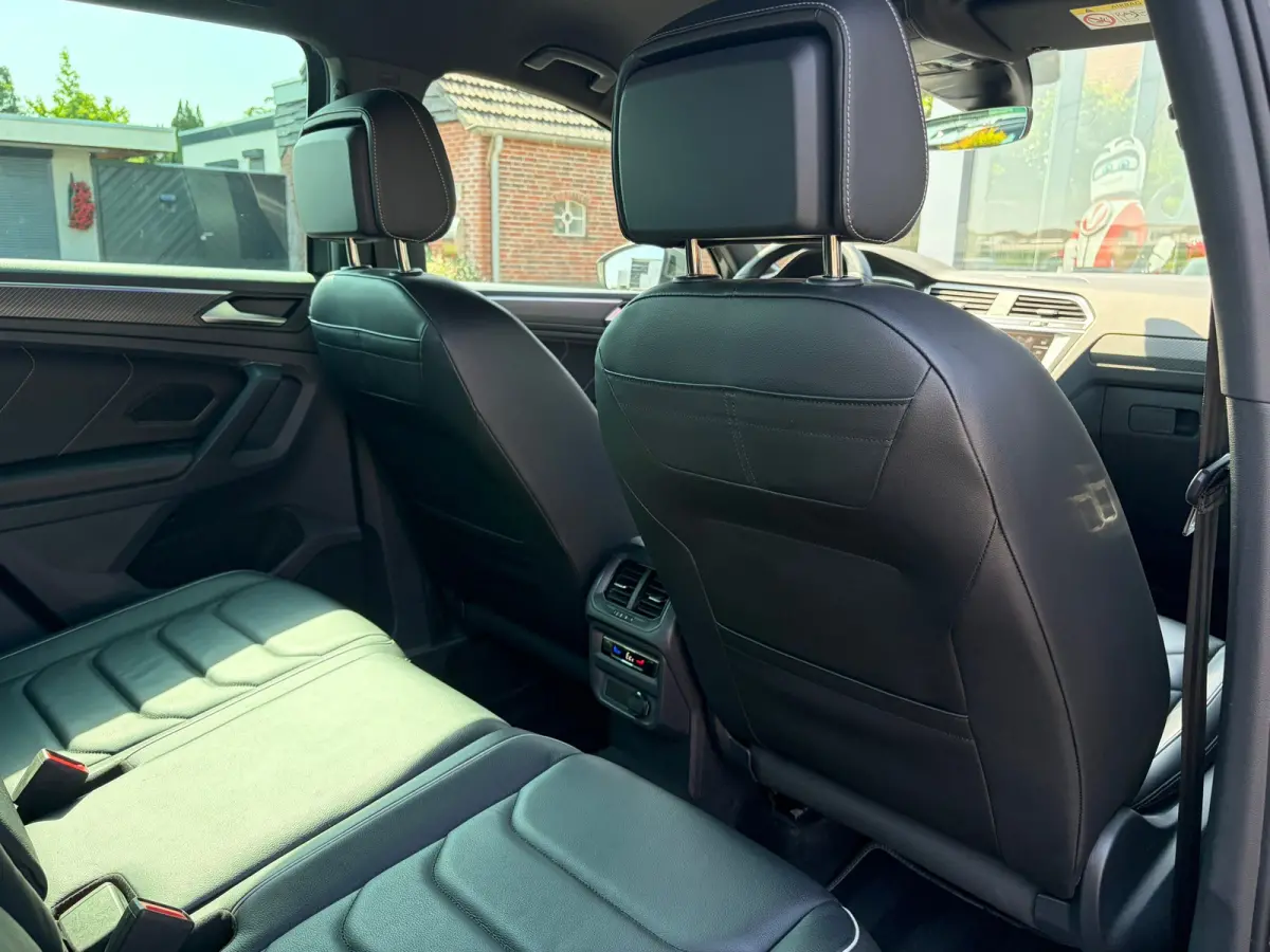 1.4 TSI eHybrid R-Line Business+|Rijklaar prijs|Leder|Trekhaak afn.|Memory|Camera|Dodehoek|Carplay|Navi|