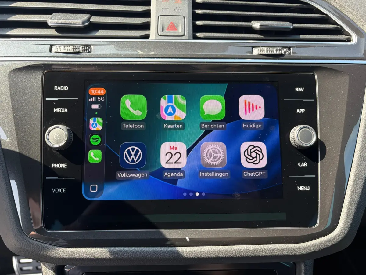 1.4 TSI eHybrid R-Line Business+|Rijklaar prijs|Leder|Trekhaak afn.|Memory|Camera|Dodehoek|Carplay|Navi|