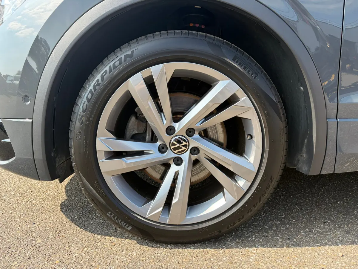 1.4 TSI eHybrid R-Line Business+|Rijklaar prijs|Leder|Trekhaak afn.|Memory|Camera|Dodehoek|Carplay|Navi|