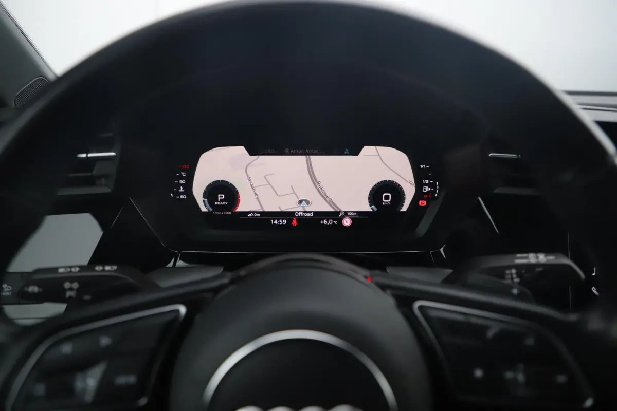30 TFSI Advanced edition Automaat Leder Sportstoelen Stoelverwarming Virtual Navigatie Clima Cruise 17 inch LMV Full LED Lane Assist