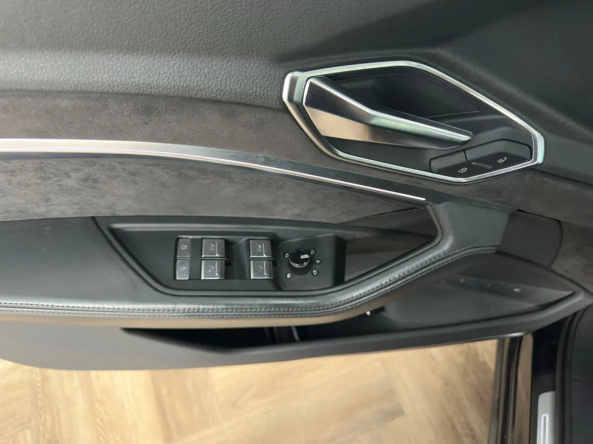E-tron 55 quattro advanced Pro Line Plus 95 kWh|VOL OPTIES|PANO|HUD|SFEER|