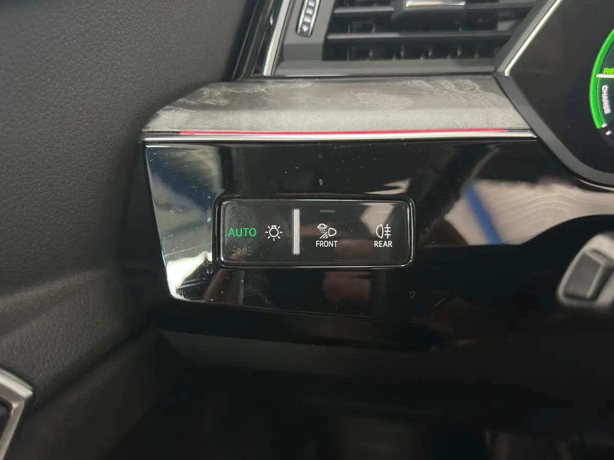 E-tron 55 quattro advanced Pro Line Plus 95 kWh|VOL OPTIES|PANO|HUD|SFEER|