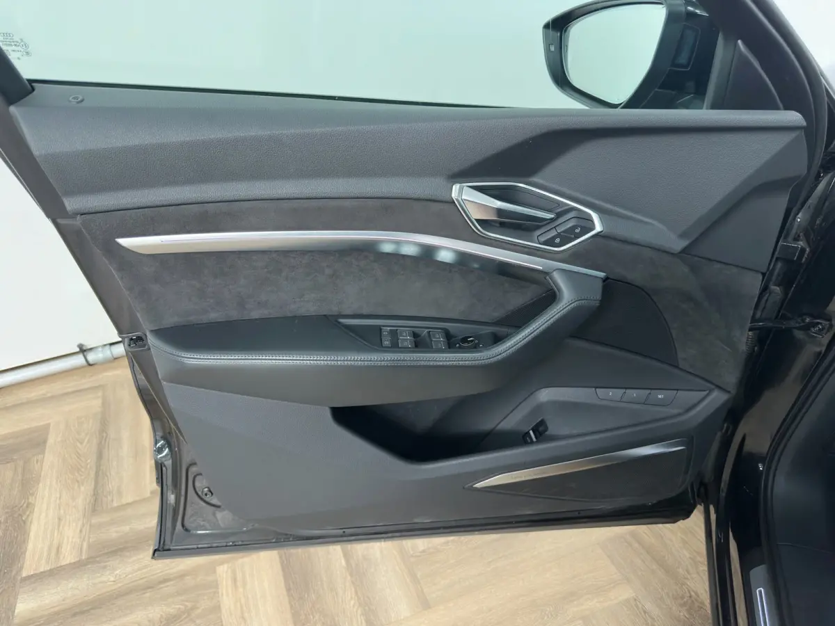 E-tron 55 quattro advanced Pro Line Plus 95 kWh|VOL OPTIES|PANO|HUD|SFEER|