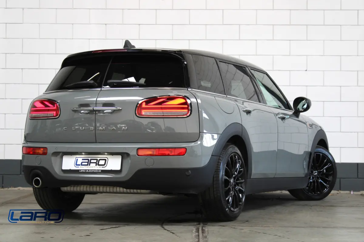 1.5 Cooper 136 pk Aut. | Leer ACC LED CarPlay Climate Stoelver. Chili