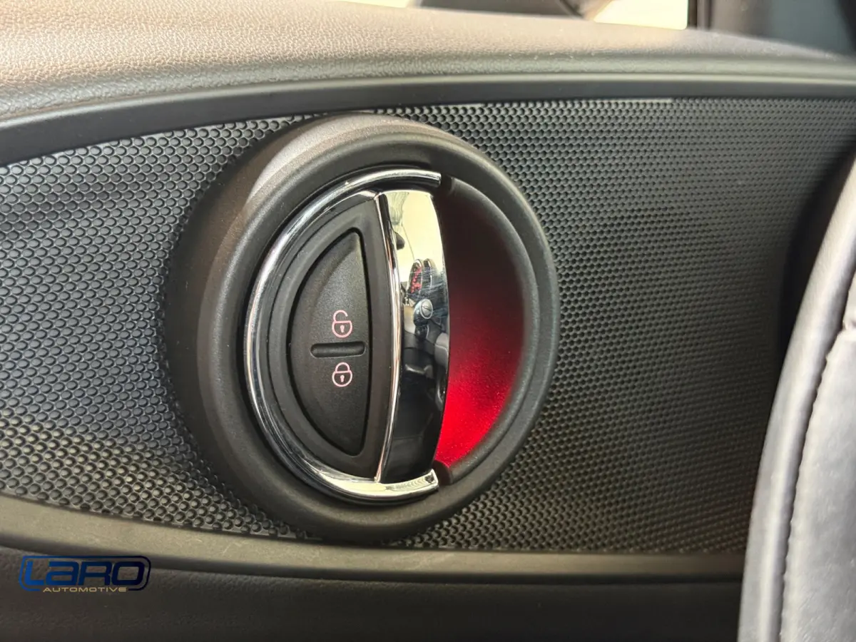 1.5 Cooper 136 pk Aut. | Leer ACC LED CarPlay Climate Stoelver. Chili