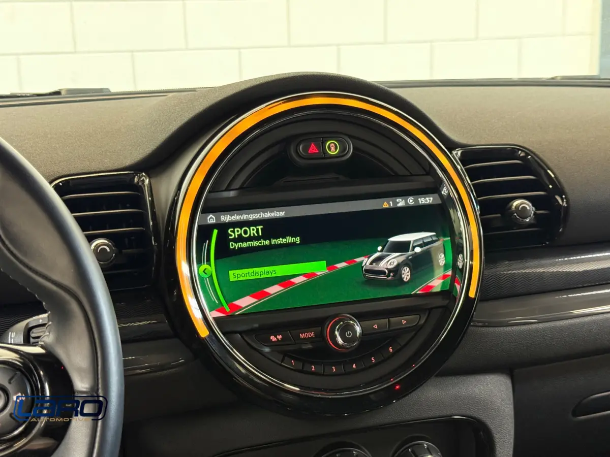 1.5 Cooper 136 pk Aut. | Leer ACC LED CarPlay Climate Stoelver. Chili