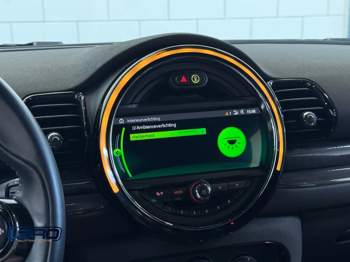 1.5 Cooper 136 pk Aut. | Leer ACC LED CarPlay Climate Stoelver. Chili