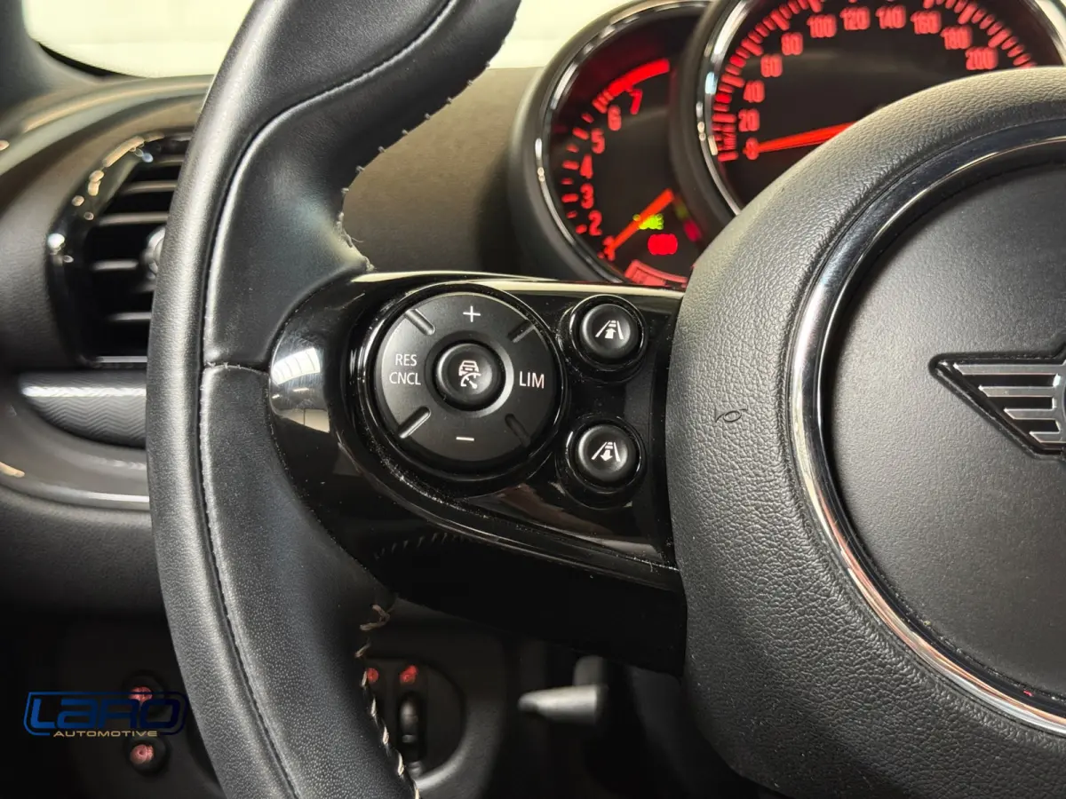 1.5 Cooper 136 pk Aut. | Leer ACC LED CarPlay Climate Stoelver. Chili