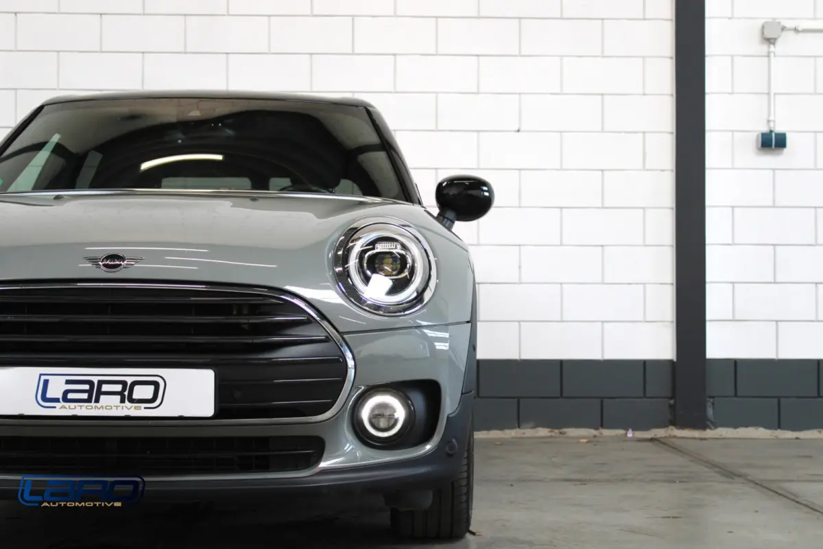 1.5 Cooper 136 pk Aut. | Leer ACC LED CarPlay Climate Stoelver. Chili