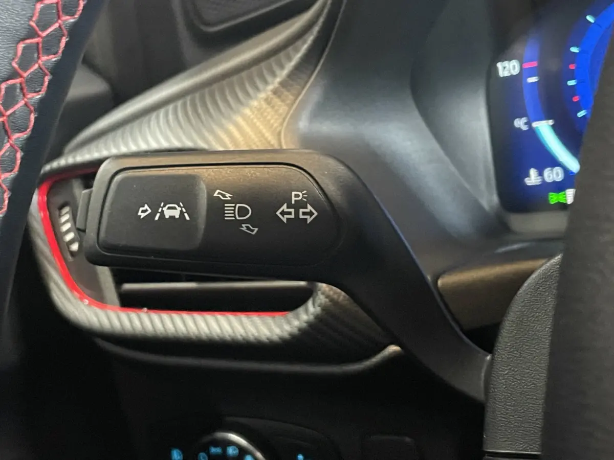 1.0 EcoBoost ST-Line X | NL auto | Clima | B&O | Navi | Apple Carplay | 18''