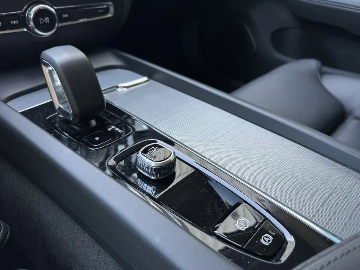 2.0 B5 AWD Keyless /12mnd Garantie / Leder / 20'' Harman K./ Apple / 4NW Banden / Adaptive / Str verw / Org NL