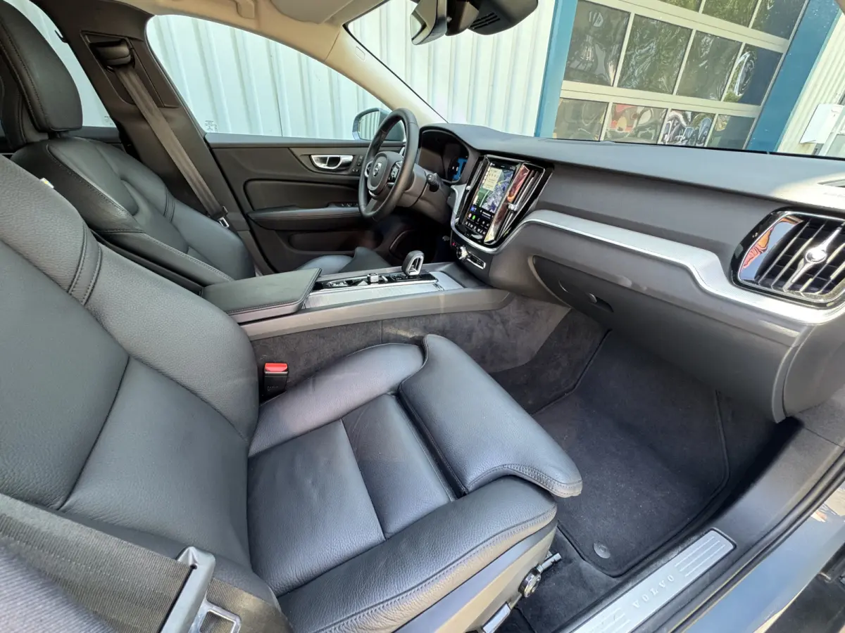 2.0 B5 AWD Keyless /12mnd Garantie / Leder / 20'' Harman K./ Apple / 4NW Banden / Adaptive / Str verw / Org NL