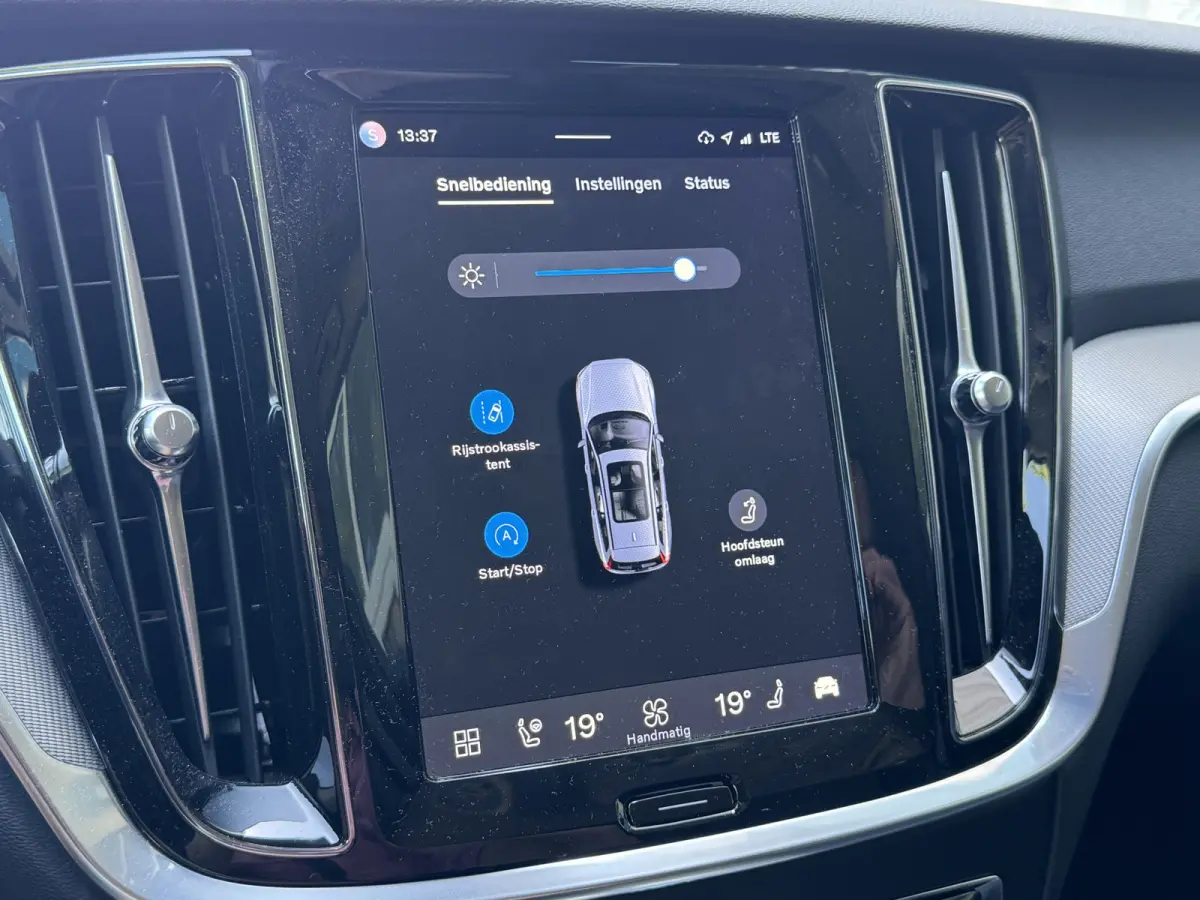 2.0 B5 AWD Keyless /12mnd Garantie / Leder / 20'' Harman K./ Apple / 4NW Banden / Adaptive / Str verw / Org NL