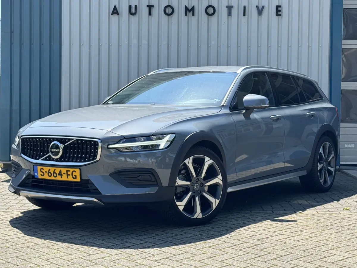 2.0 B5 AWD Keyless /12mnd Garantie / Leder / 20'' Harman K./ Apple / 4NW Banden / Adaptive / Str verw / Org NL