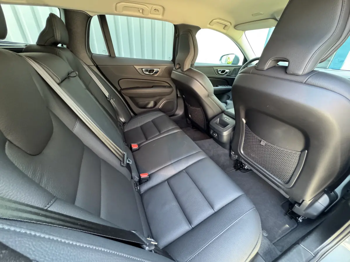 2.0 B5 AWD Keyless /12mnd Garantie / Leder / 20'' Harman K./ Apple / 4NW Banden / Adaptive / Str verw / Org NL