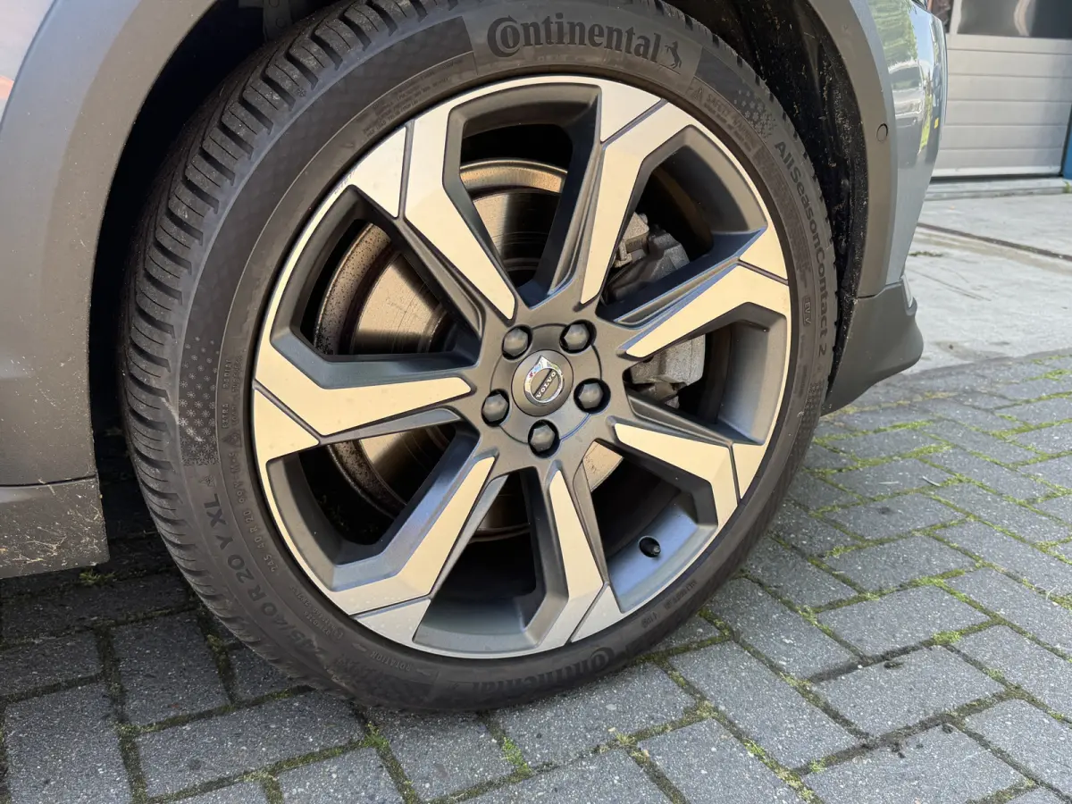 2.0 B5 AWD Keyless /12mnd Garantie / Leder / 20'' Harman K./ Apple / 4NW Banden / Adaptive / Str verw / Org NL