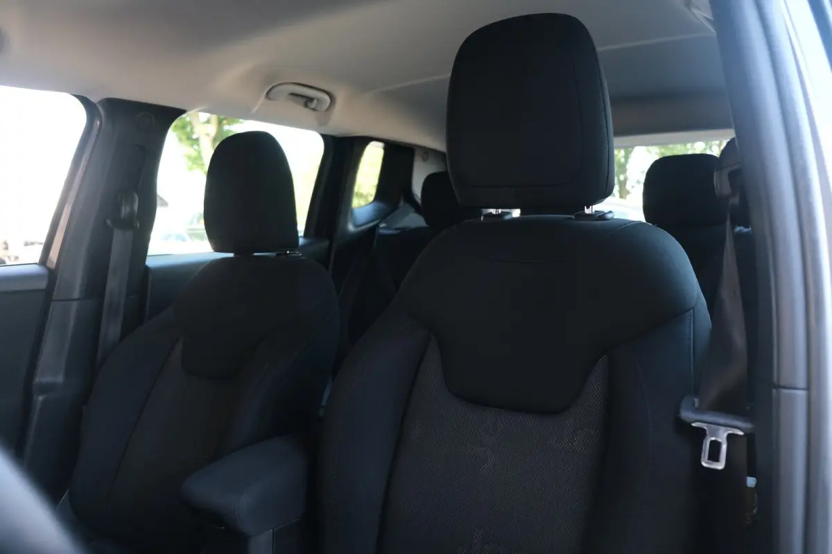 1.4 MultiAir Limited 140PK Airco PDC Navi