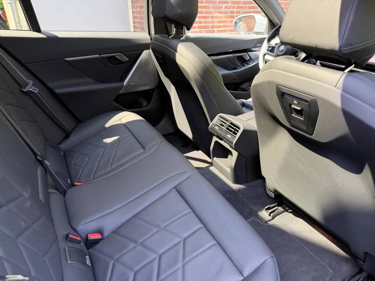 BMW 530e M Sport PRO Edition|Pano |Adapt |H&K |Trek BMW 5-serie 530e M Sport PRO Edition|Pano |Adapt |H&K |Trek